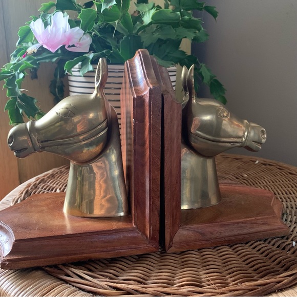 Brass donkeys with wood base bookends - Picture 5 of 14